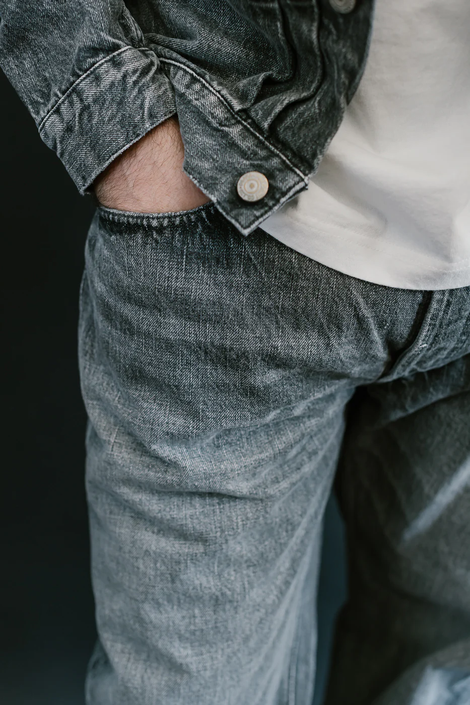 0105BKHW - 13.7oz Black Selvedge Denim Dartford - Wide Fit - Image 16