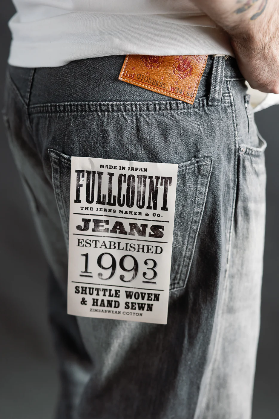 0105BKSSHW - 11.5oz "Super Smooth" Black Selvedge Denim Dartford Jeans - Wide Fit - Image 18