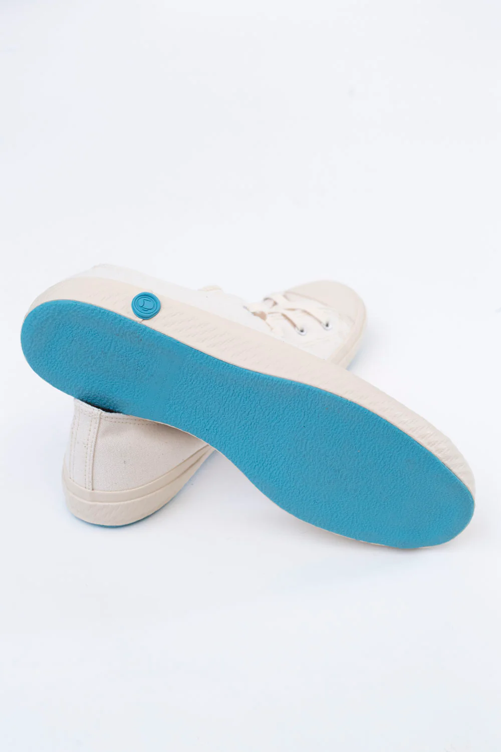 01JP Low Sneaker - White - Image 6