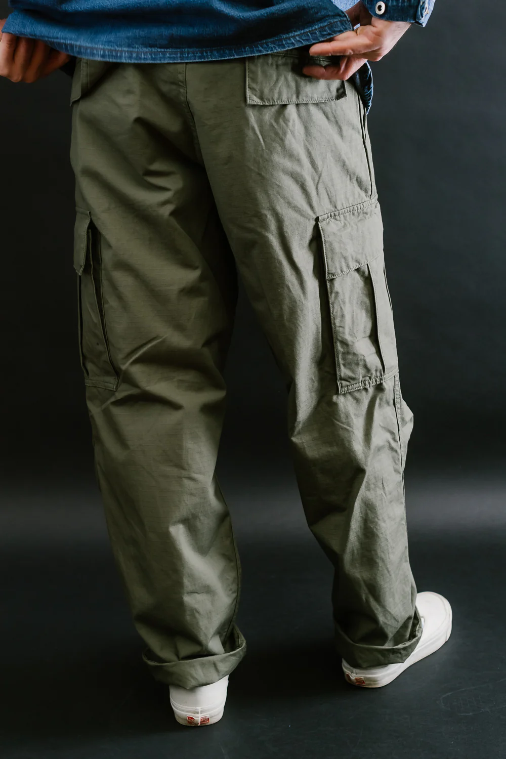 03-V5260RIP-76 - 6-Pocket Cargo Trousers - Vintage Fit - Olive - Image 14