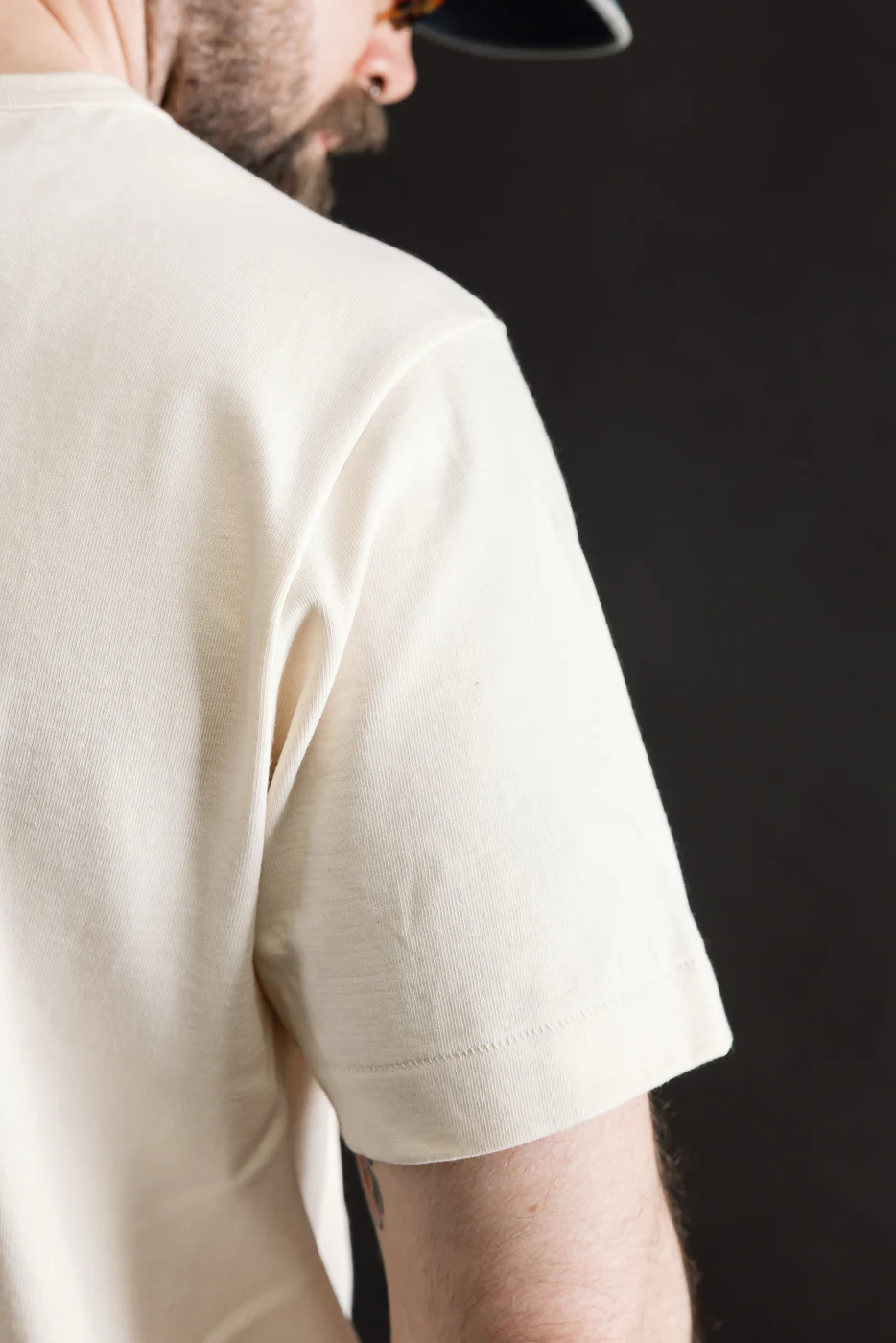 215.02 - 7.2oz Loopwheeled T-Shirt Classic Fit - Nature - Image 17