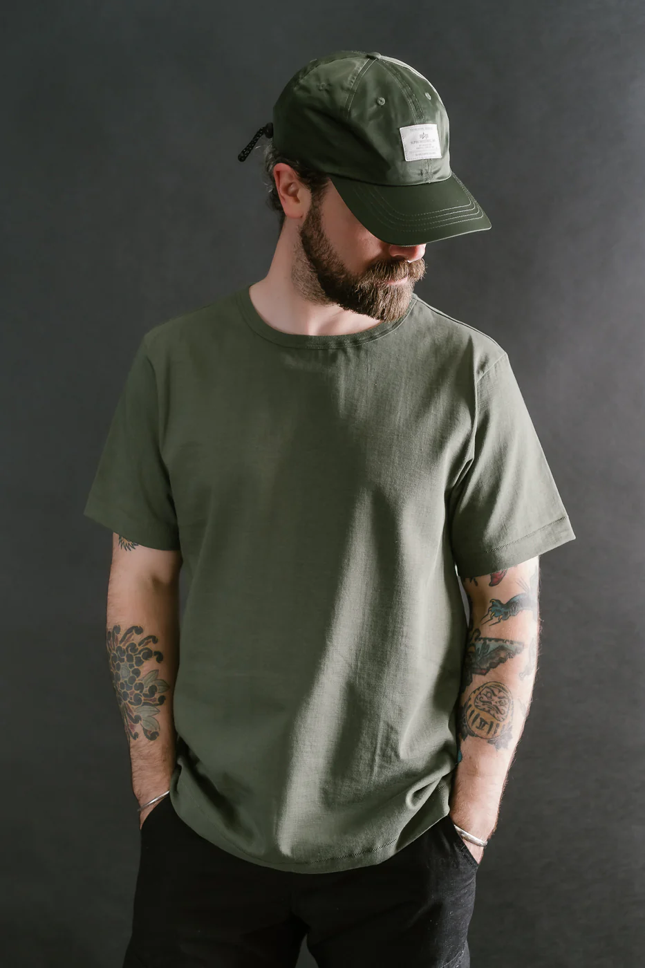 215.40 - 7.2oz Loopwheeled T-Shirt Classic Fit - Army - Image 16