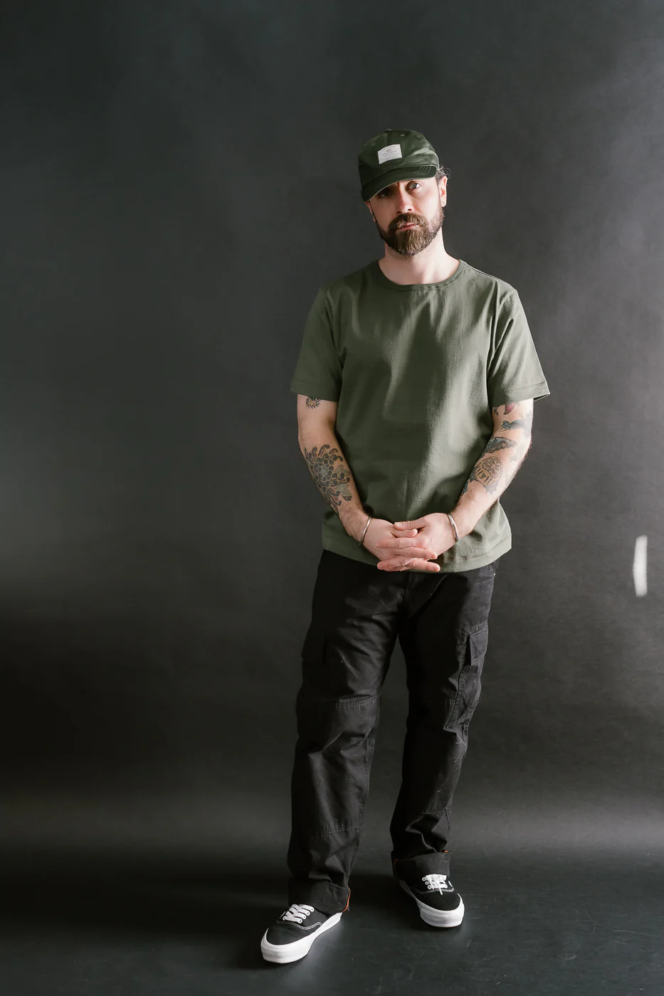 215.40 - 7.2oz Loopwheeled T-Shirt Classic Fit - Army - Image 5