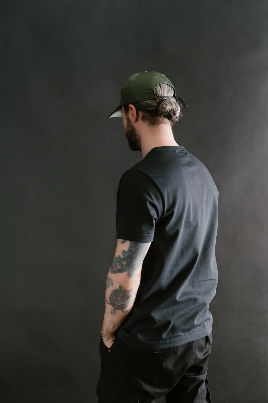 215.98 - 7.2oz Loopwheeled T-Shirt Classic Fit - Charcoal - Image 15