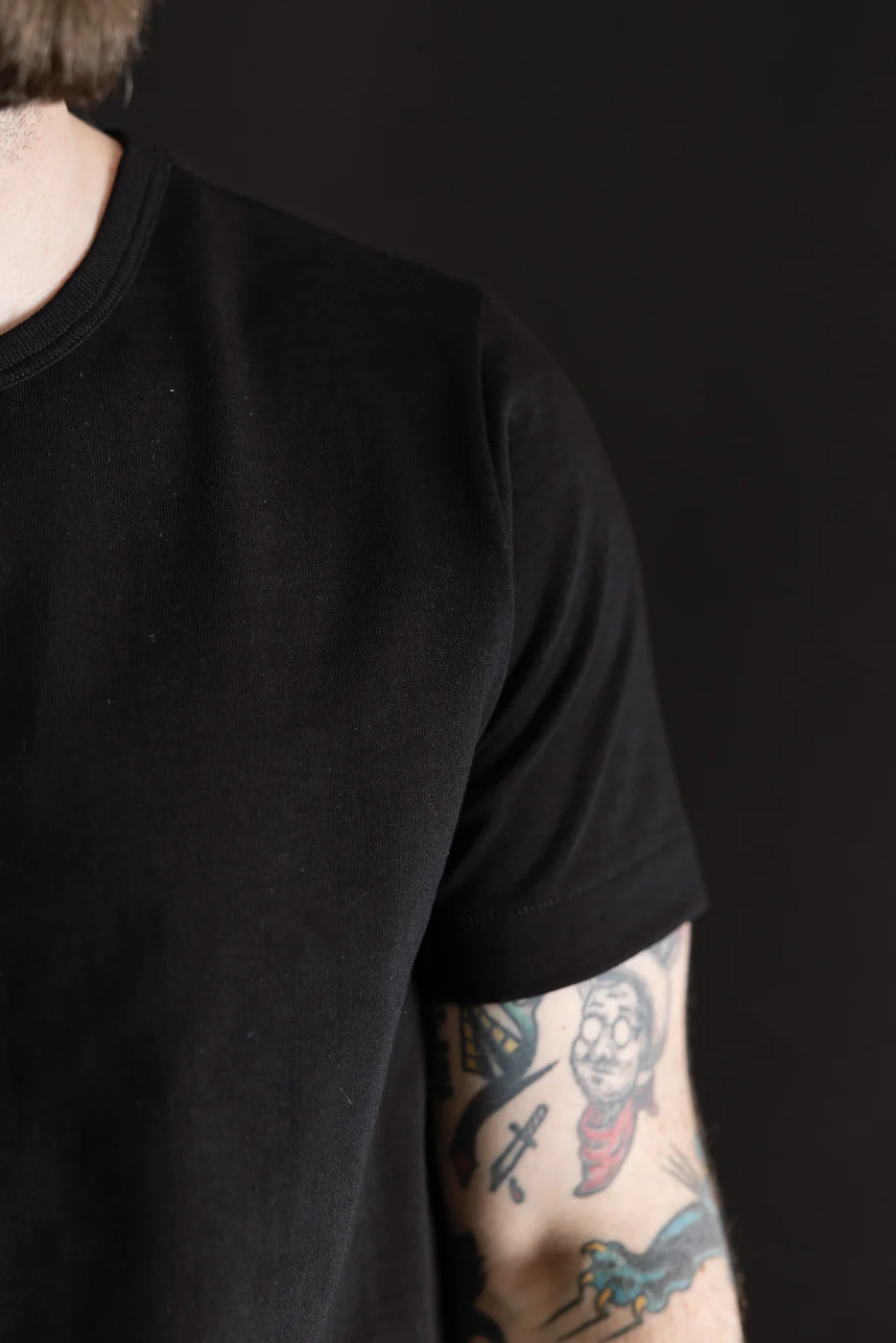 215.99 - 7.2oz Loopwheeled T-Shirt Classic Fit - Deep Black - Image 17