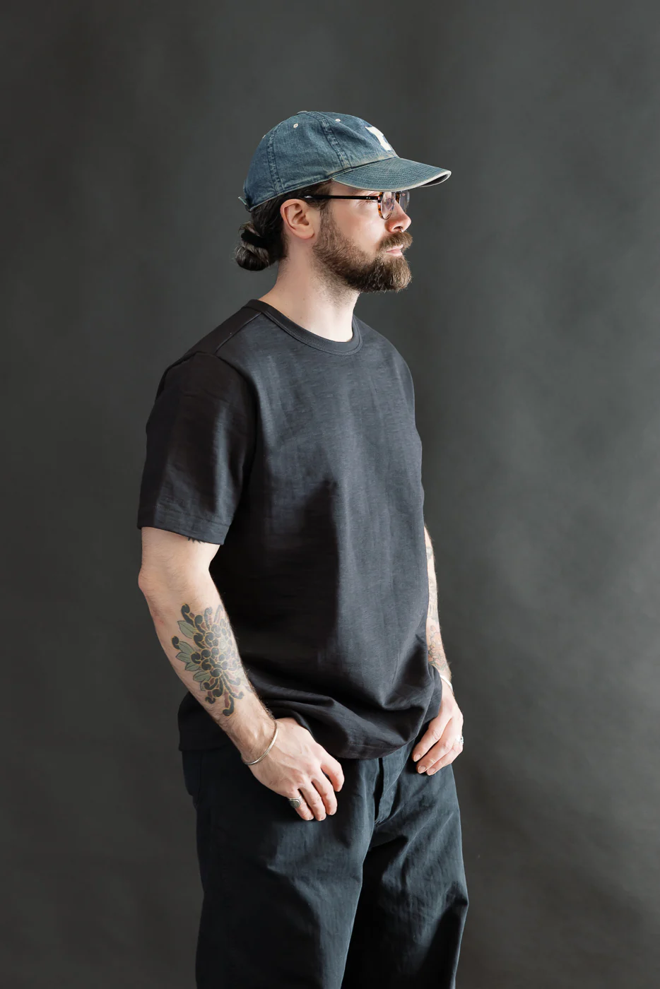 2S14.98 - 10.7oz Loopwheeled Heavy T-Shirt Relaxed Fit - Charcoal - Image 10