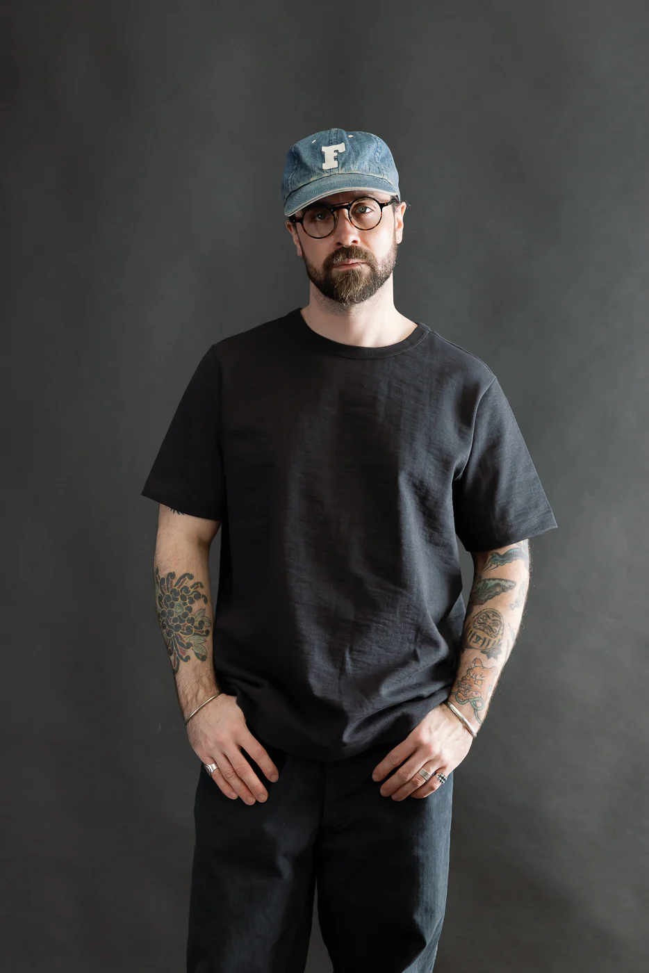 2S14.98 - 10.7oz Loopwheeled Heavy T-Shirt Relaxed Fit - Charcoal - Image 9