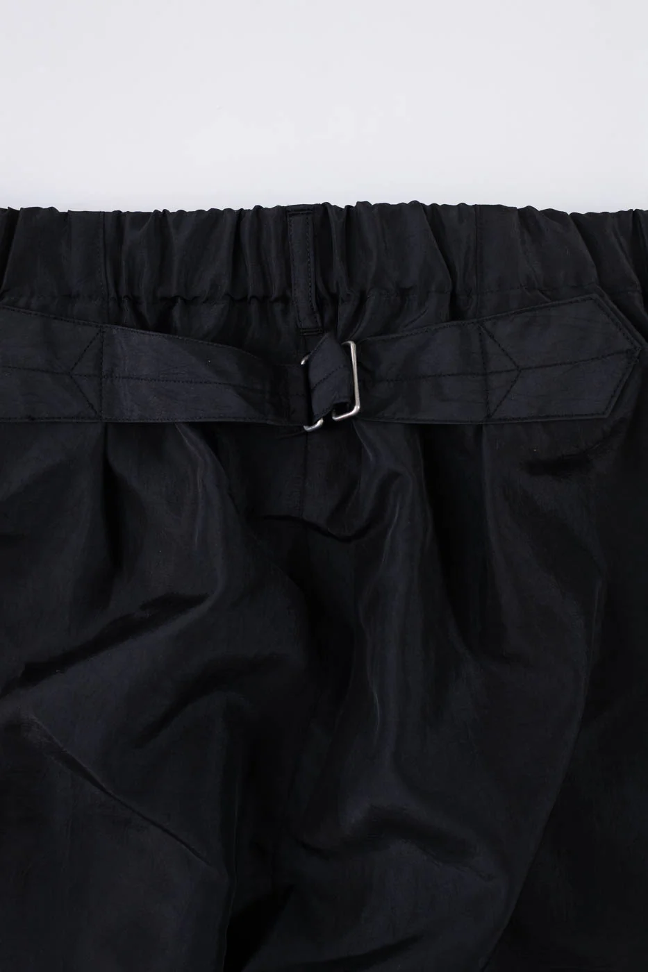 3315-MTB - E-Z Lax 4 Metallic Taffeta - Black - Image 2