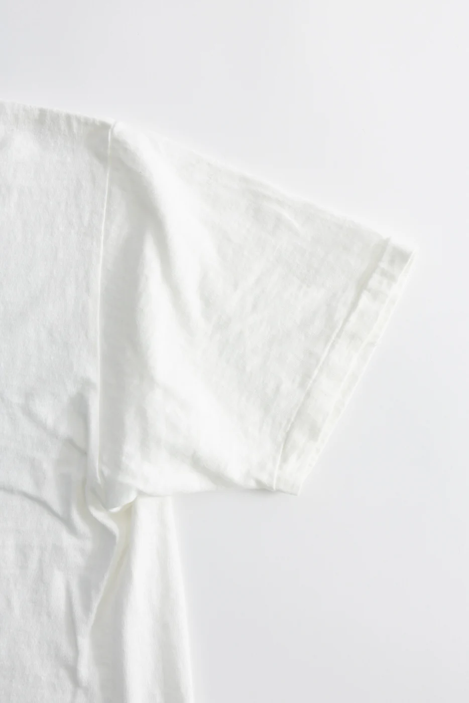 5.4oz - Raffy Tenjiku Printed T-Shirt "Grotius" - Off White - Image 3