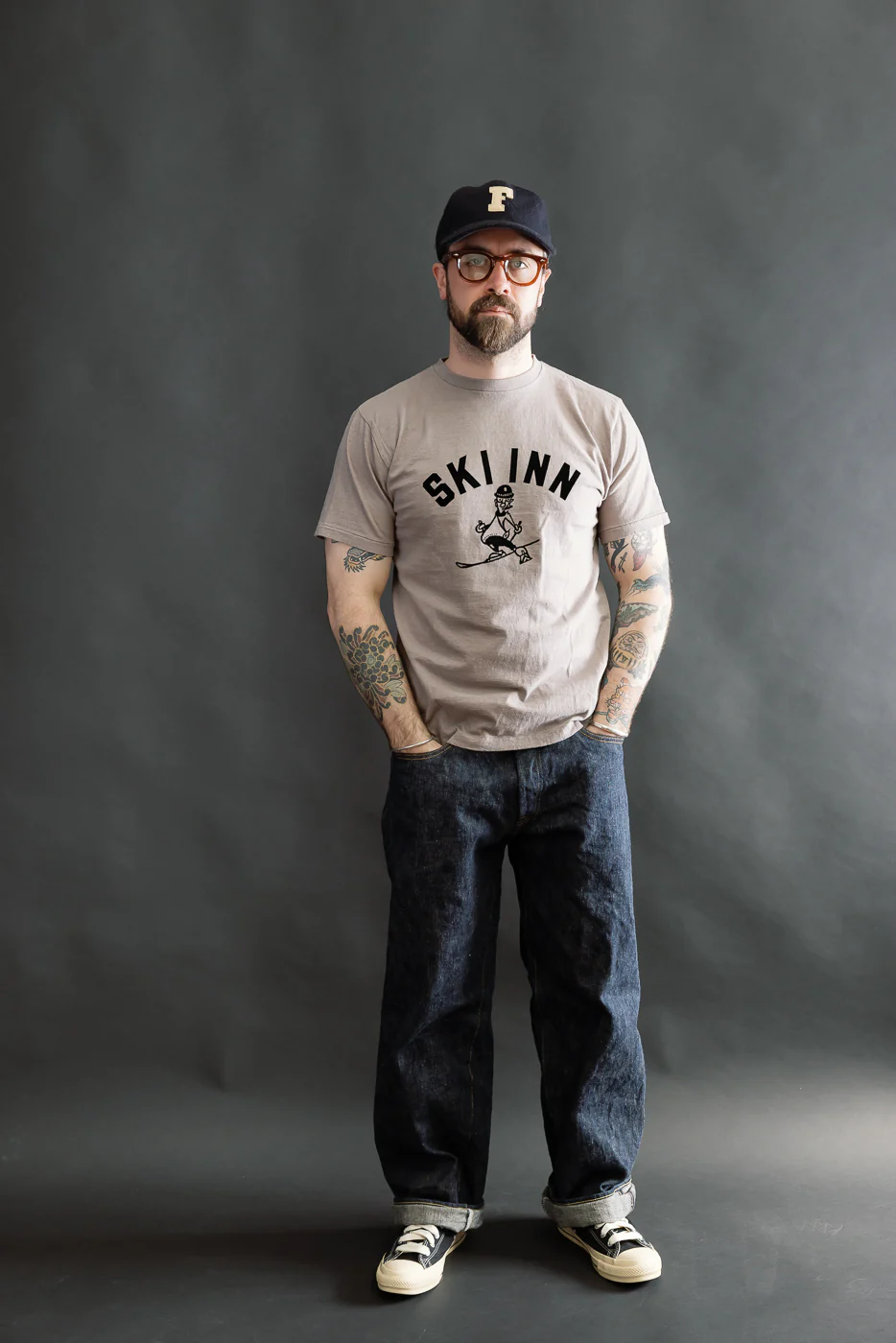 5.4oz - Raffy Tenjiku Printed T-Shirt "Ski Inn" - Grey - Image 5
