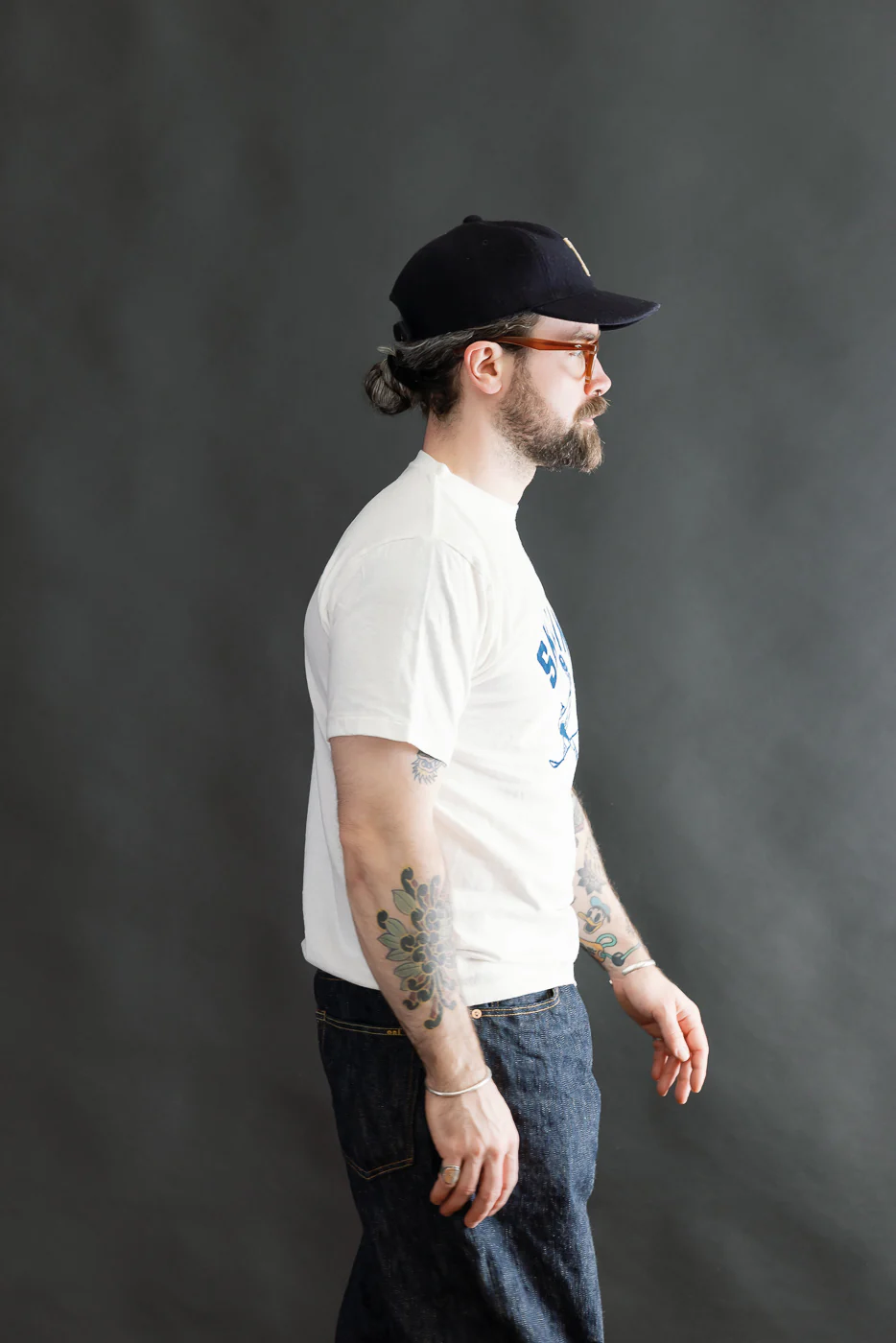 5.4oz - Raffy Tenjiku Printed T-Shirt "Ski Inn" - Off White - Image 12