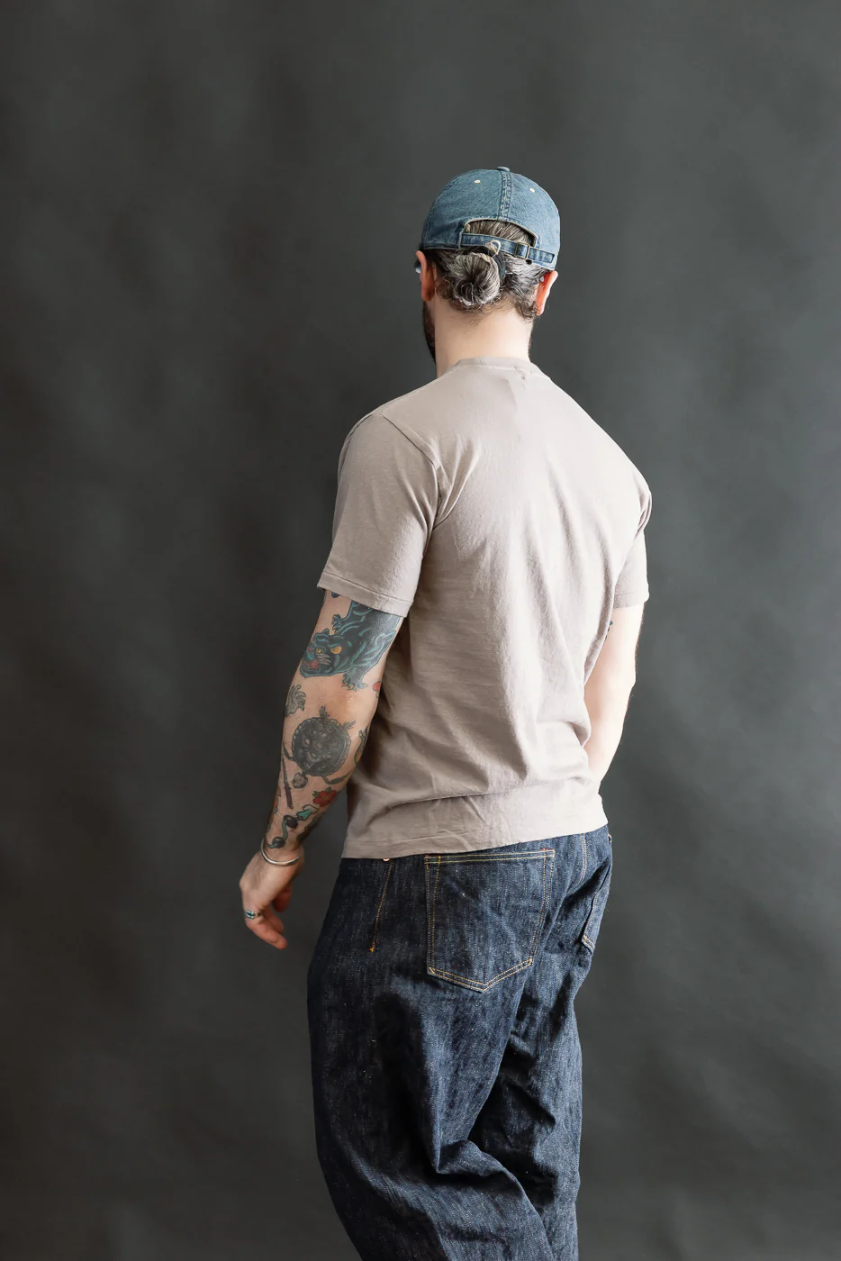 5.4oz - Raffy Tenjiku Printed T-Shirt "Skull & Crossbone" - Grey - Image 10