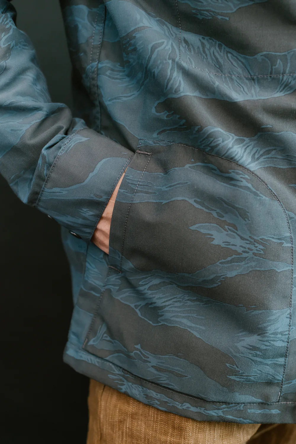 5oz Hooded Supply Jacket - Blue Tiger Camo - Image 18