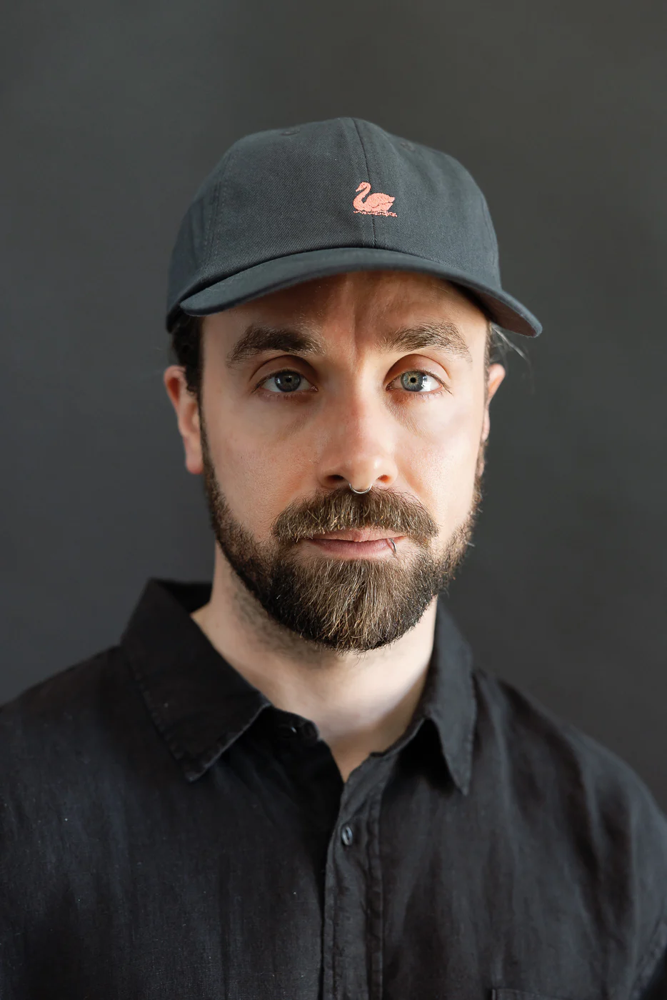 CAP01.98 - Swan Logo Cotton Twill Cap - Charcoal, Rosewood - Image 7