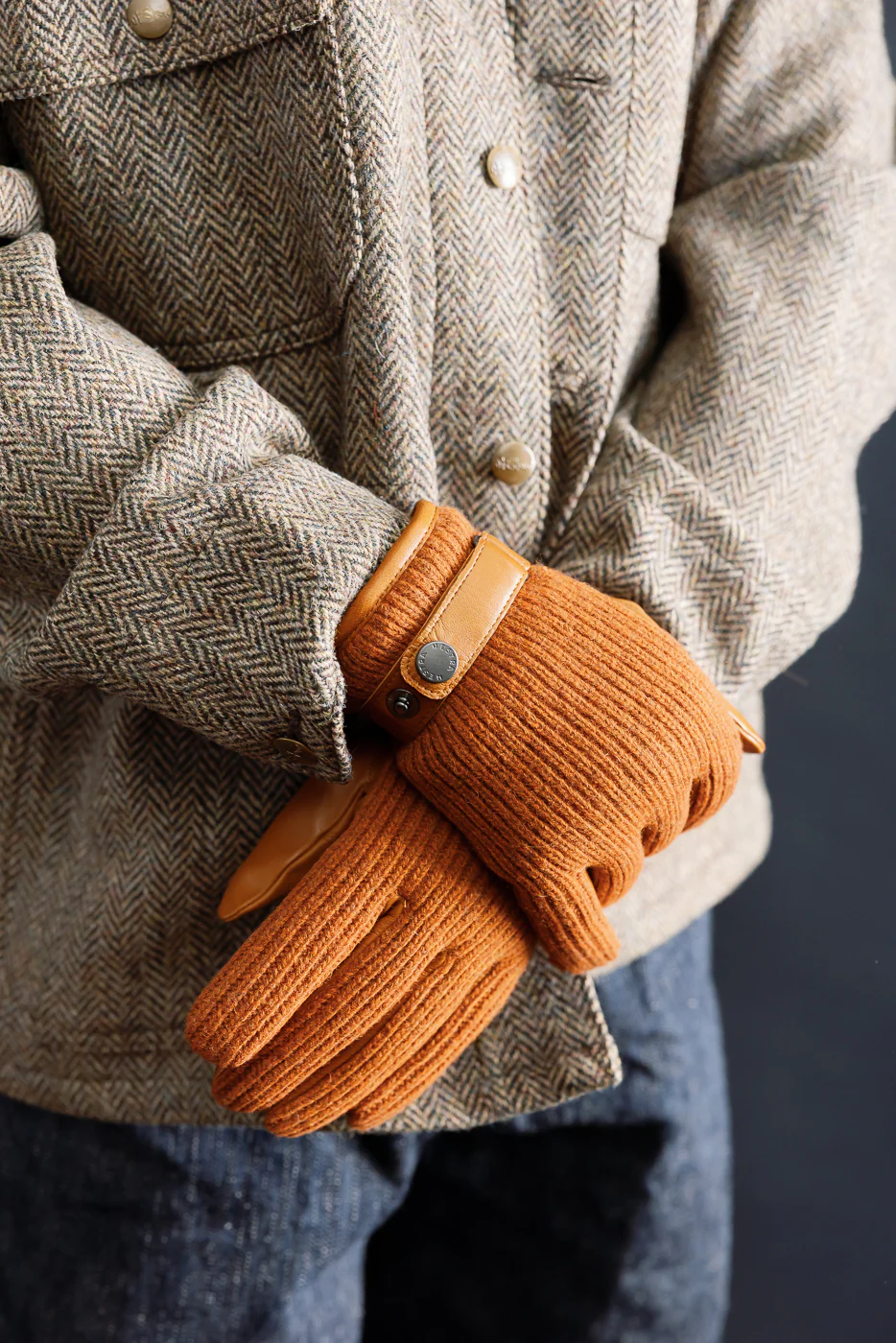 Christopher Glove - Cork - Image 4