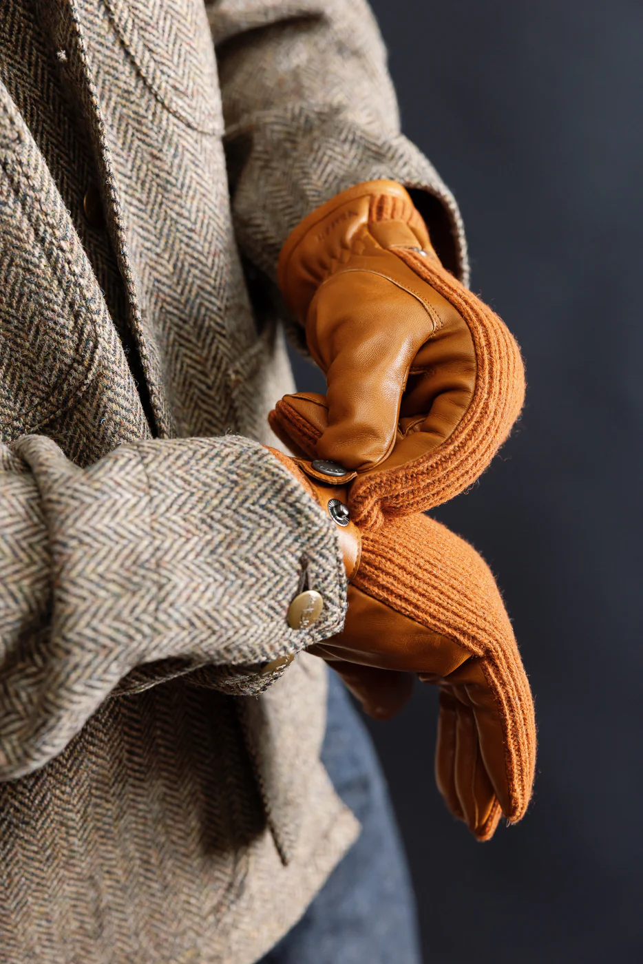 Christopher Glove - Cork - Image 6