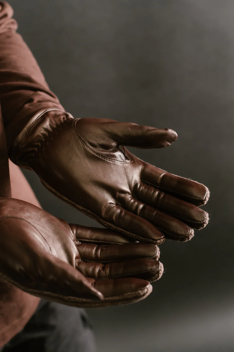 Christopher Glove - Espresso - Image 7