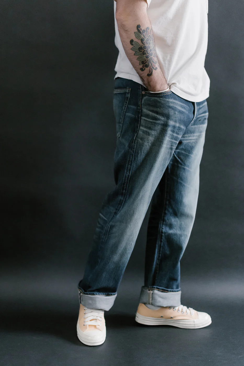 D1890US - 13oz Used-Wash Indigo Selvedge Denim - Loose Straight - Image 11