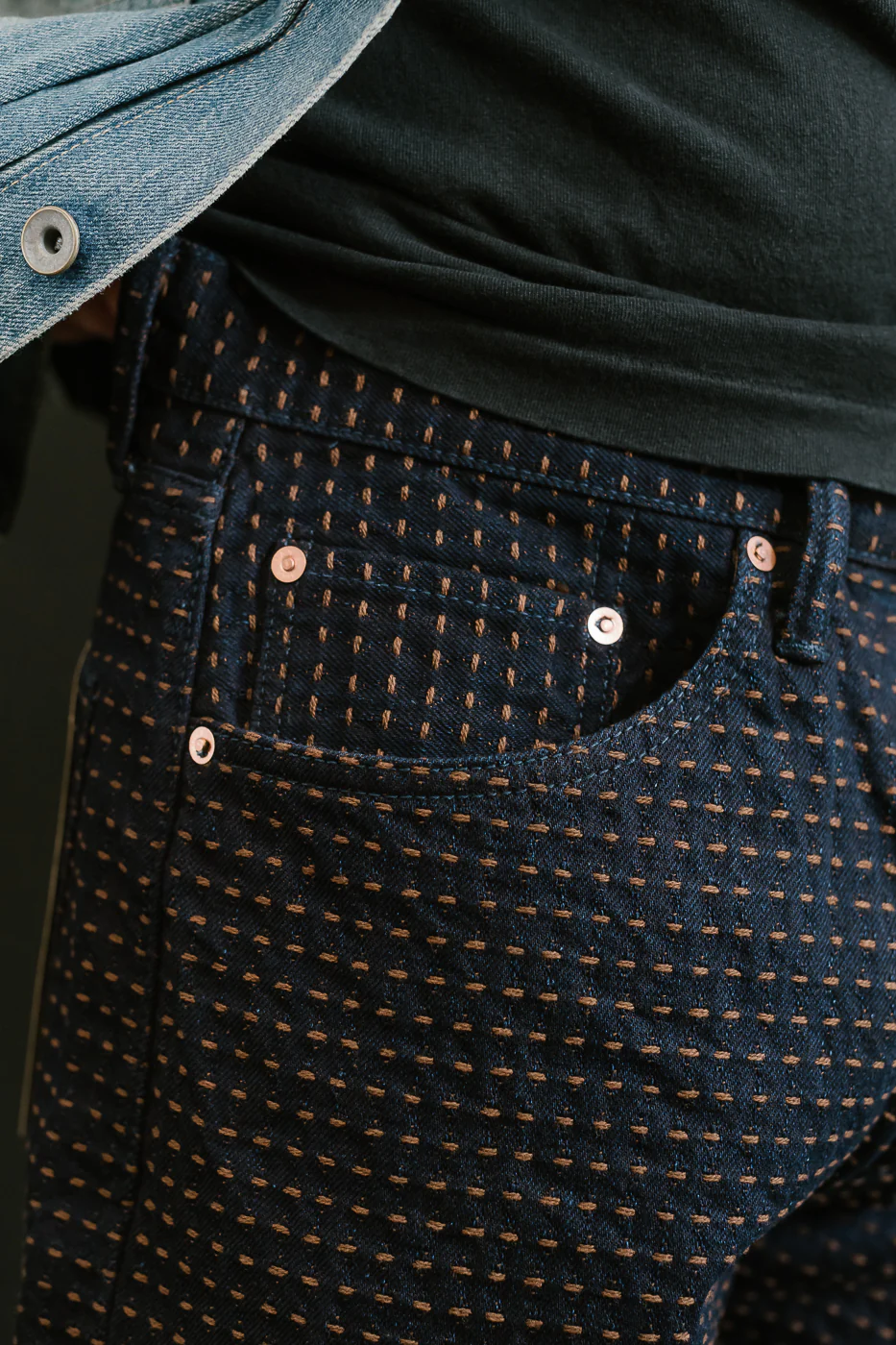 D1897S - 15.5oz "Kakishibu Sashiko" Indigo Jacquard Denim - Relaxed Taper - Image 17