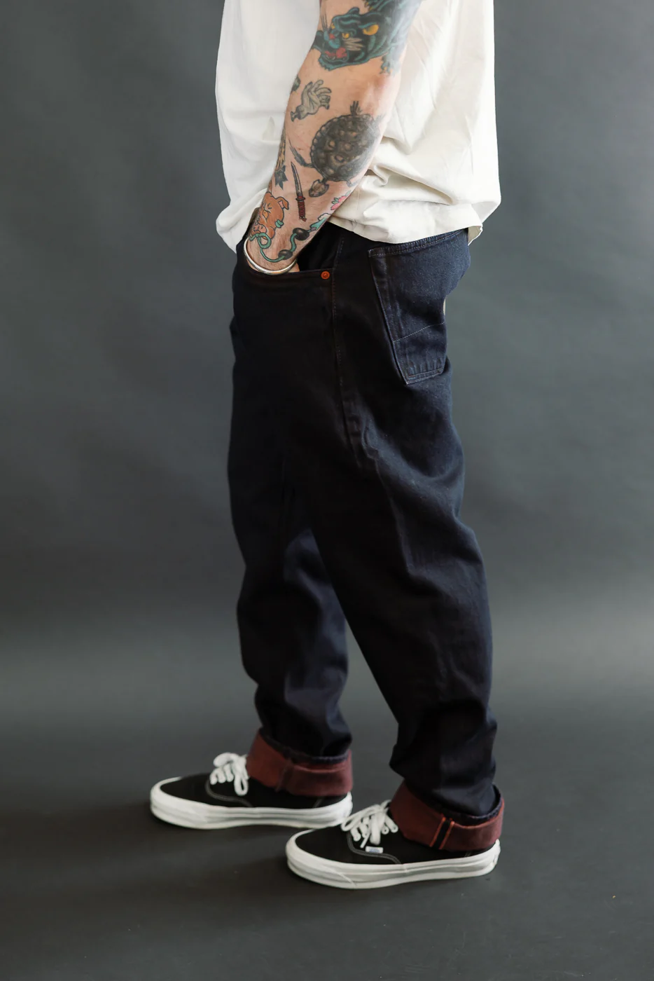 D1908S -  14oz "Bengala" Natural Dye Selvedge Denim - Relaxed Tapered Fit - Image 11