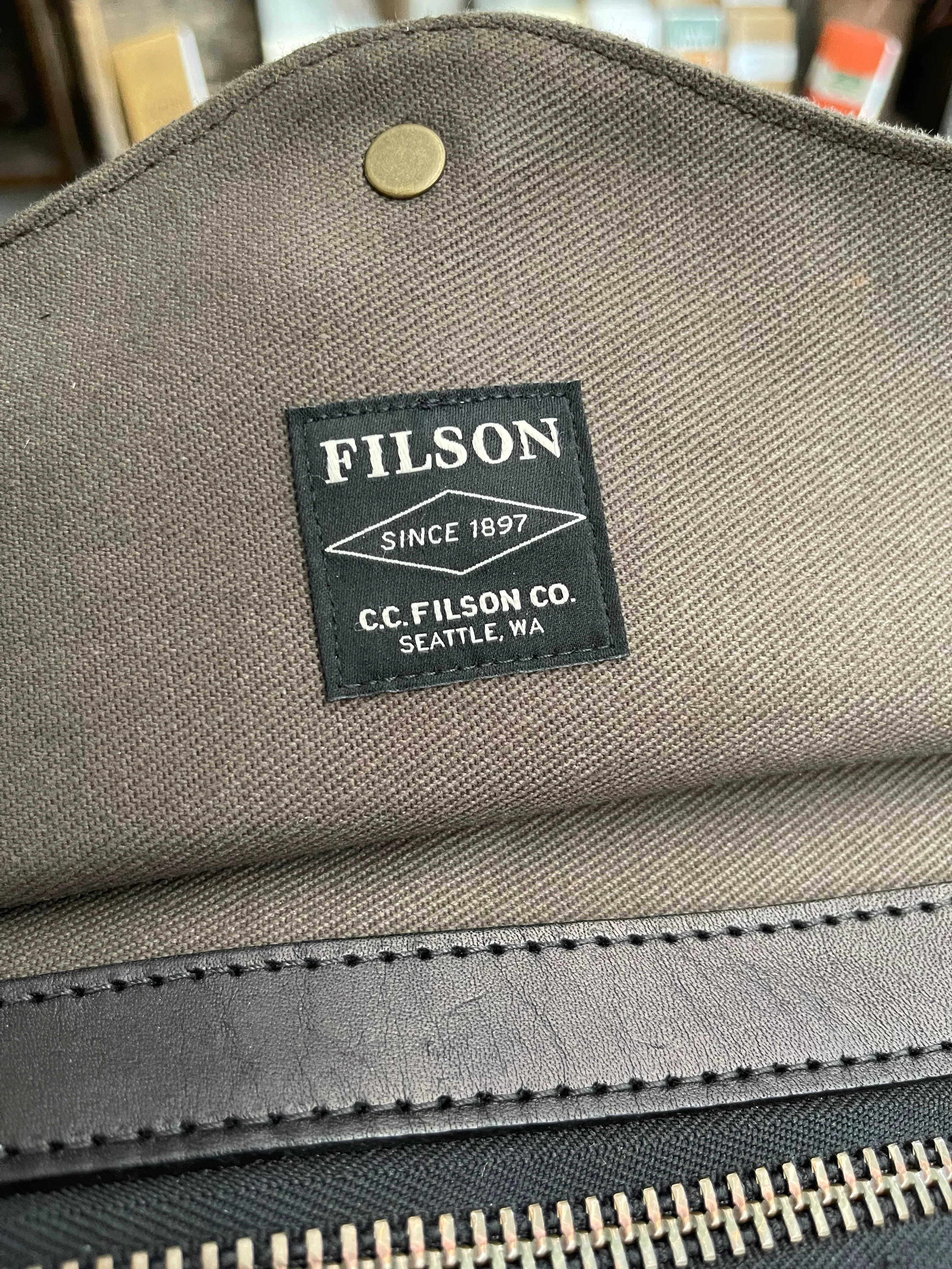Gently Used Filson Rugged Twill Duffle Bag - Medium - Root - Image 7