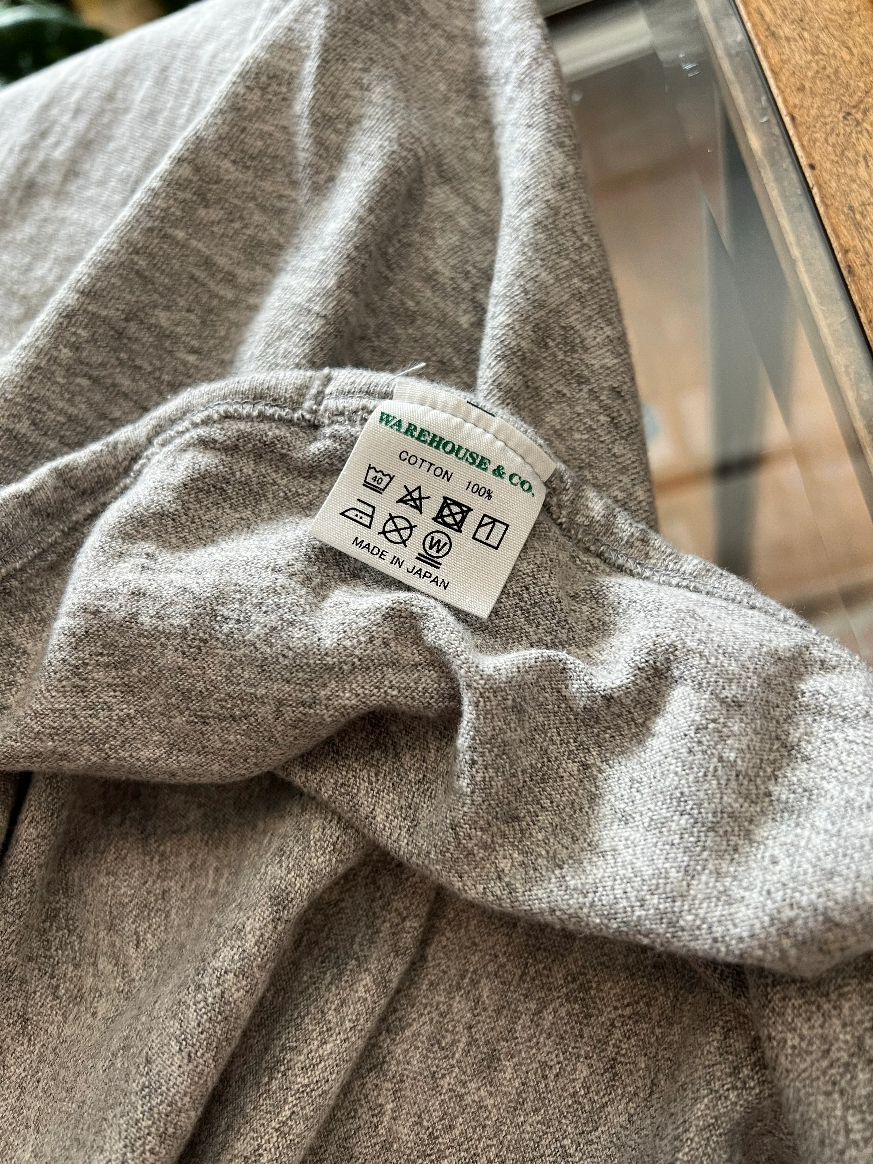 Gently Used Warehouse & Co. 3/4 Henley Tee - Heather Grey/Sumikuro - Large - Image 4