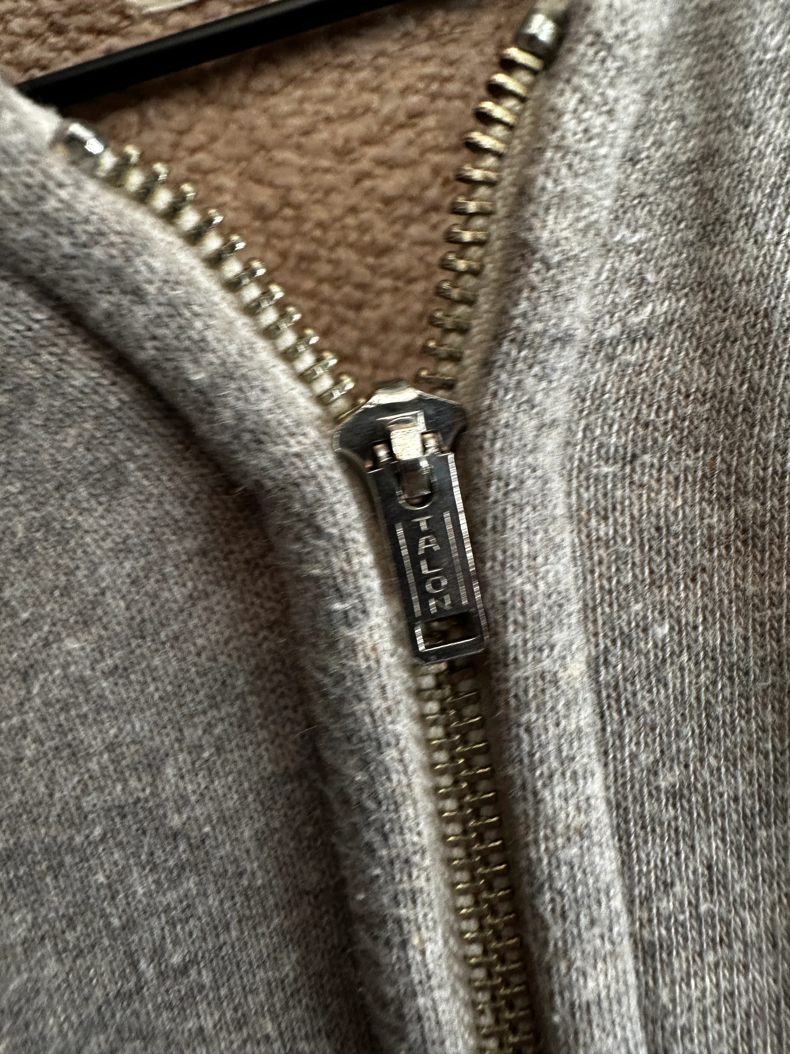 Gently Used - Lot 451 - Loopwheel Raglan Freedom Full-Zip Hoodie - Heather Grey - Image 2