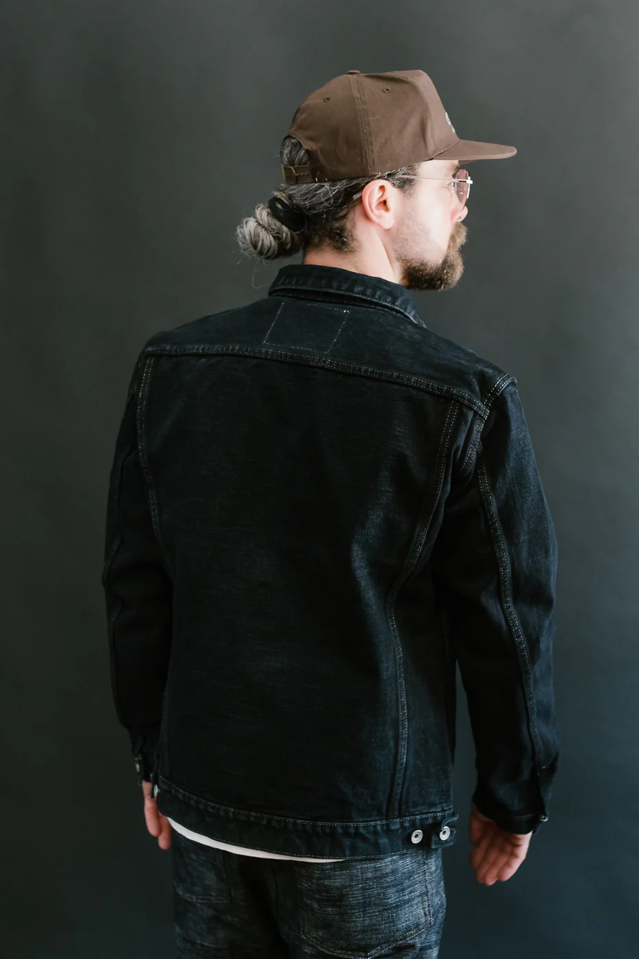 IH-526Lod - 19oz Left-Hand Twill Selvedge Denim Type III Jacket -  Indigo Overdyed Black - Image 14