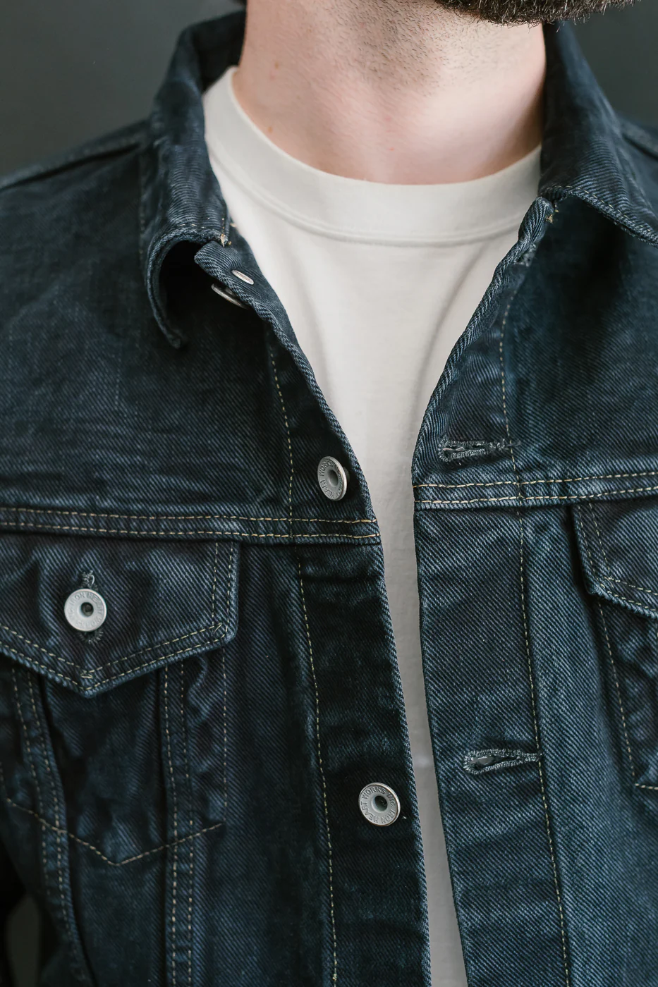 IH-526Lod - 19oz Left-Hand Twill Selvedge Denim Type III Jacket -  Indigo Overdyed Black - Image 20