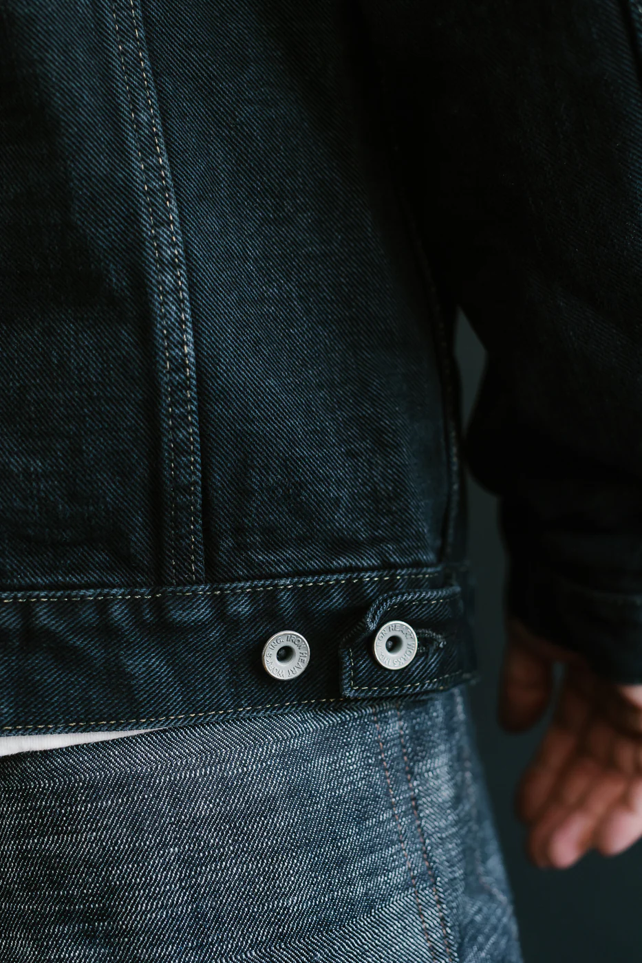 IH-526Lod - 19oz Left-Hand Twill Selvedge Denim Type III Jacket -  Indigo Overdyed Black - Image 25