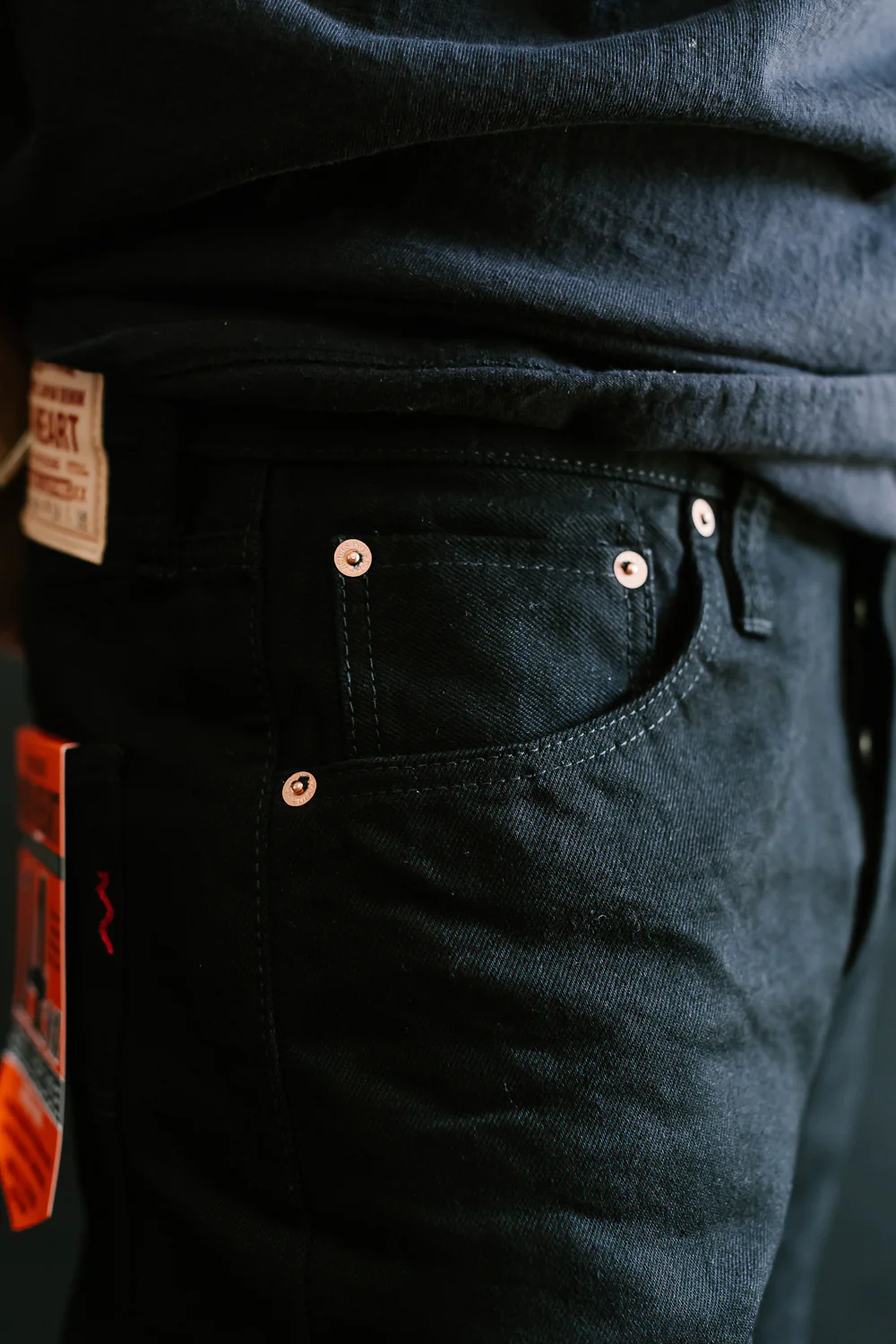IH-666S-142bb - 14oz Selvedge Denim Slim Straight Cut Jeans - Black/Black - Image 17