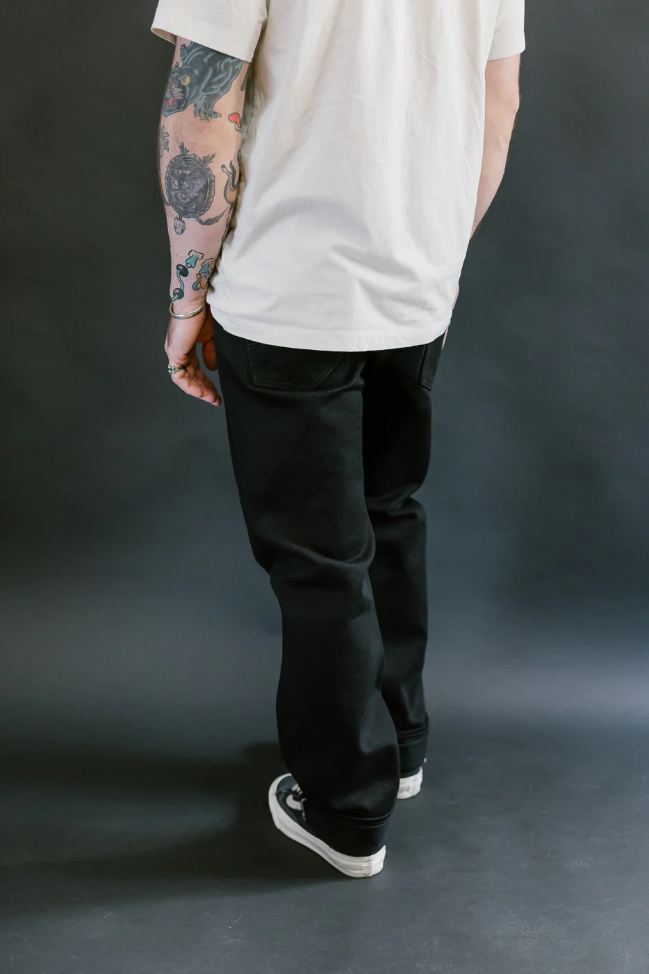 IH-666S-SBG - 21oz Selvedge Denim Slim Straight - Superblack (Fades to Grey) - Image 12