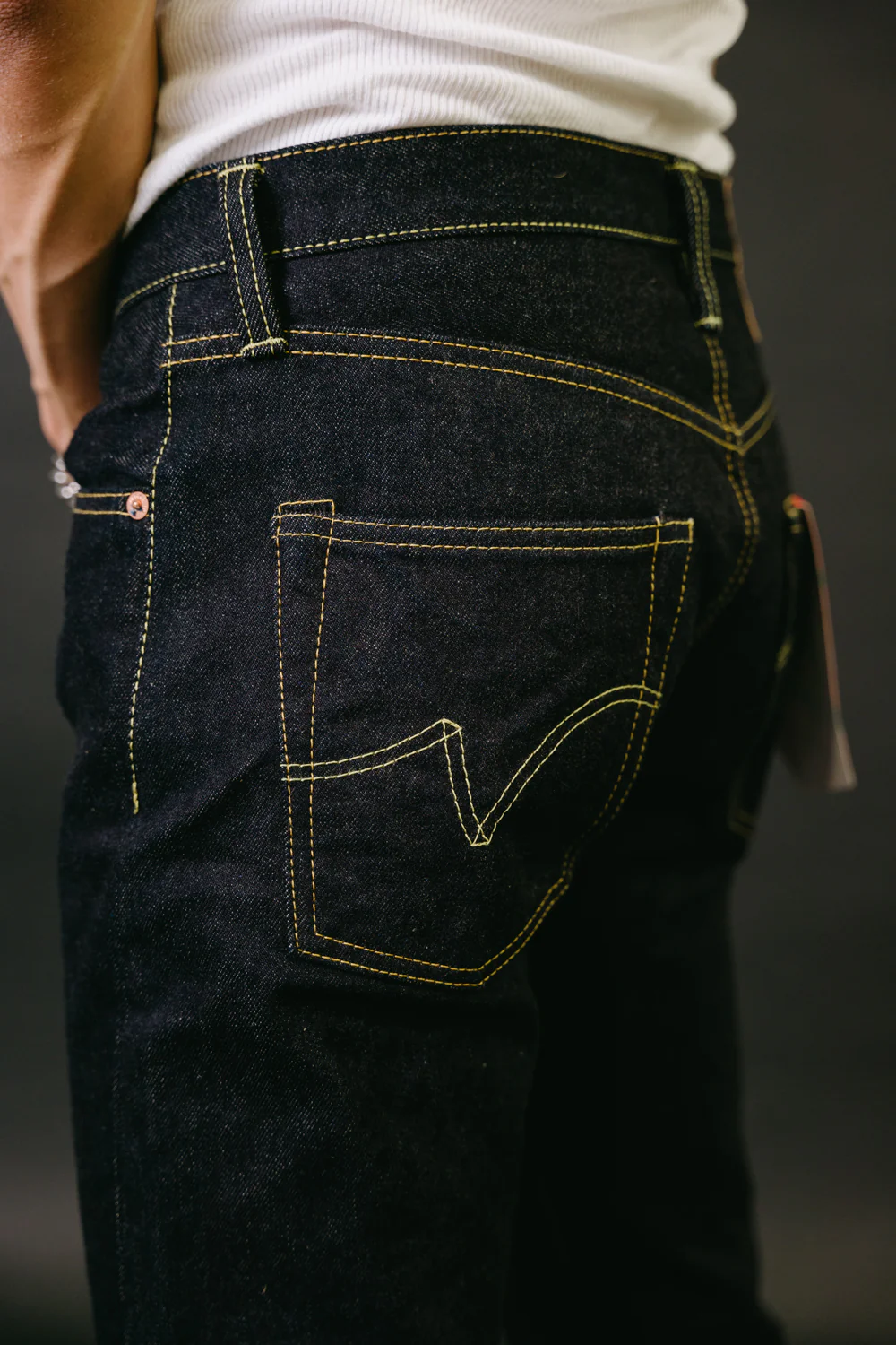 IH-777S-142 - 14oz Selvedge Denim Slim Tapered Jeans - Indigo - Image 14
