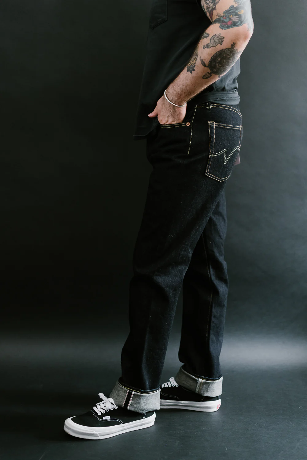 IH-888S-142 - 14oz Selvedge Denim Medium/High Rise Tapered Cut Jeans - Indigo - Image 14
