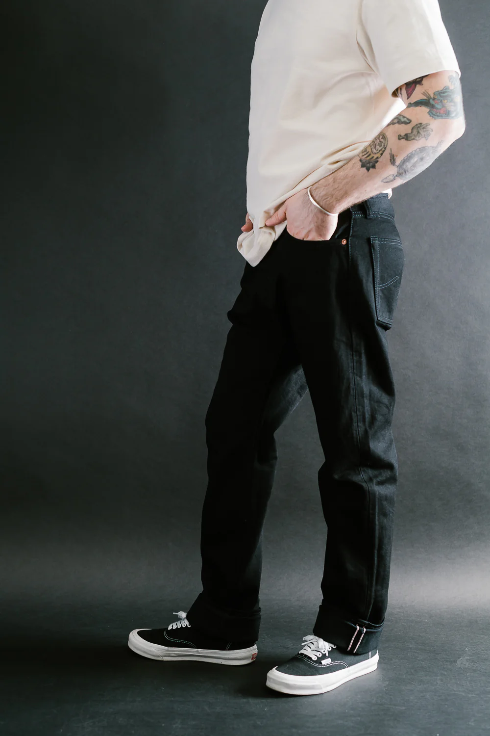 IH-888S-142bb - 14oz Selvedge Denim Medium/High Rise Tapered Jeans - Black/Black - Image 11