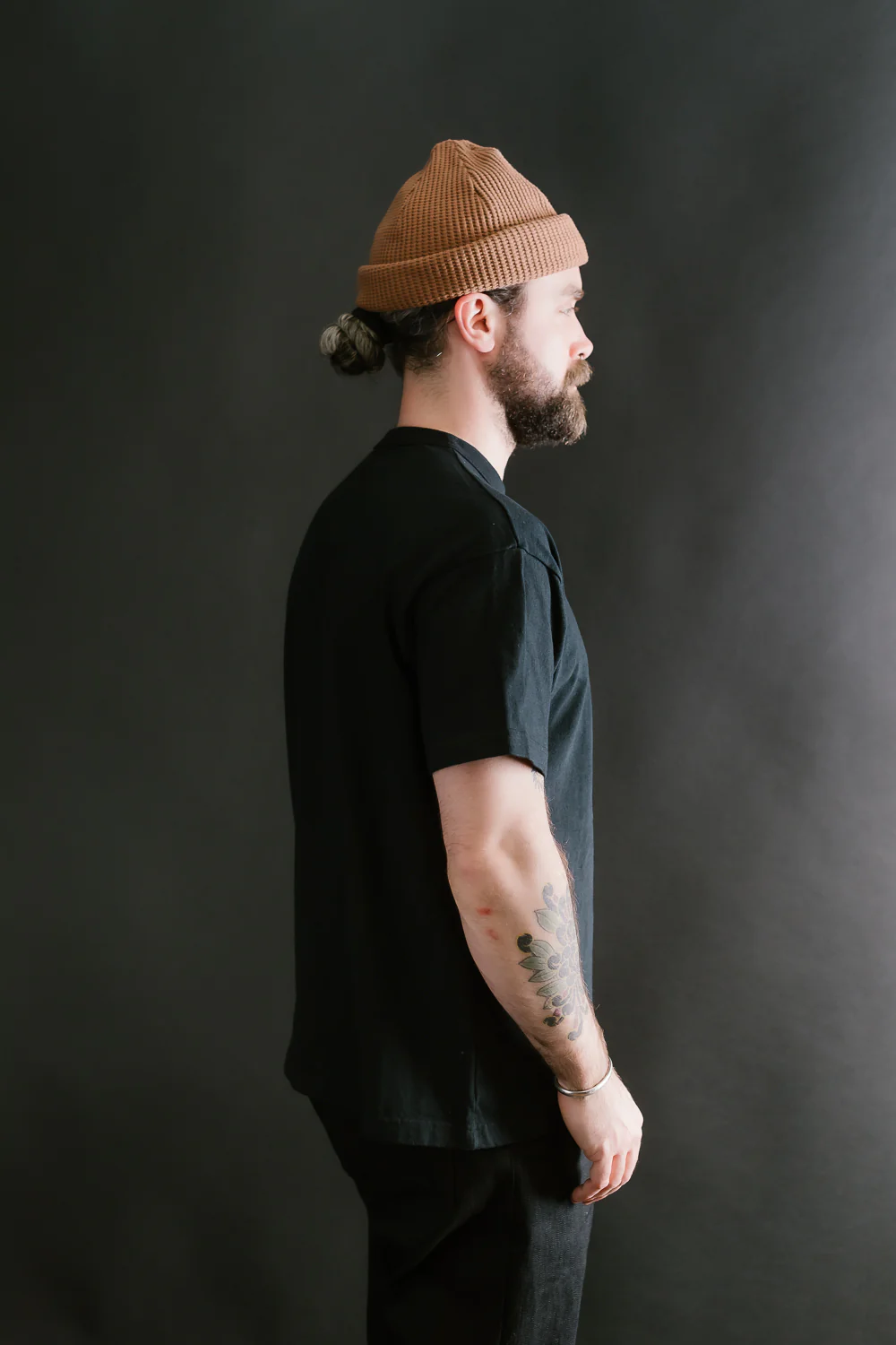IHT-1610L-BLK - 6.5oz Loopwheel Crew Neck T-Shirt with Longer Body - Black - Image 10