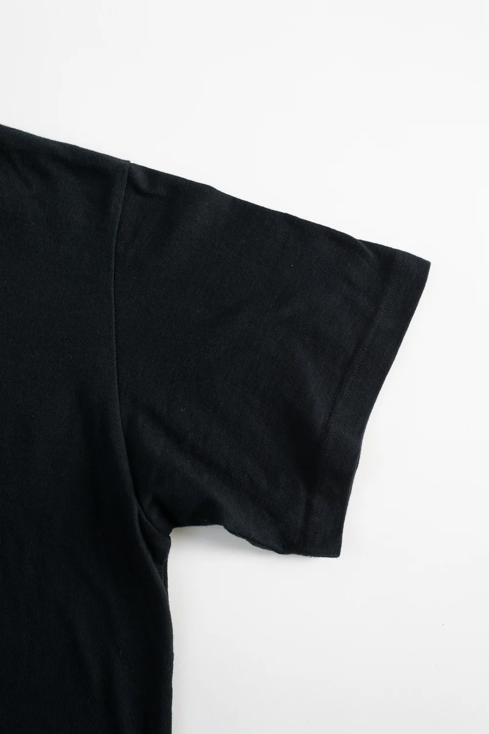 IHT-1610L-BLK - 6.5oz Loopwheel Crew Neck T-Shirt with Longer Body - Black - Image 2