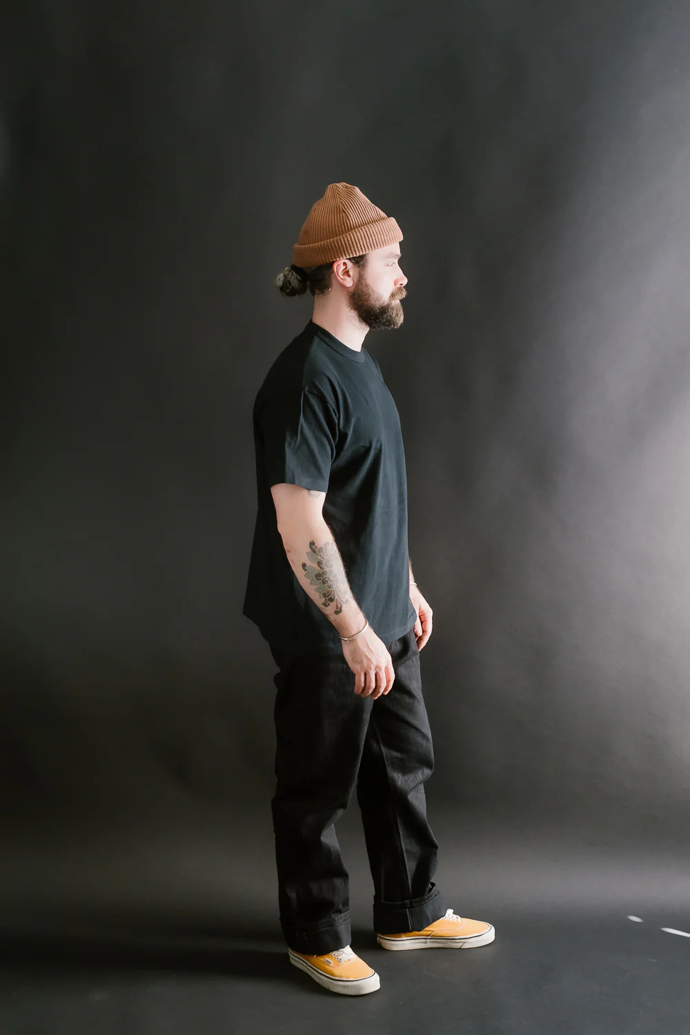 IHT-1610L-BLK - 6.5oz Loopwheel Crew Neck T-Shirt with Longer Body - Black - Image 6