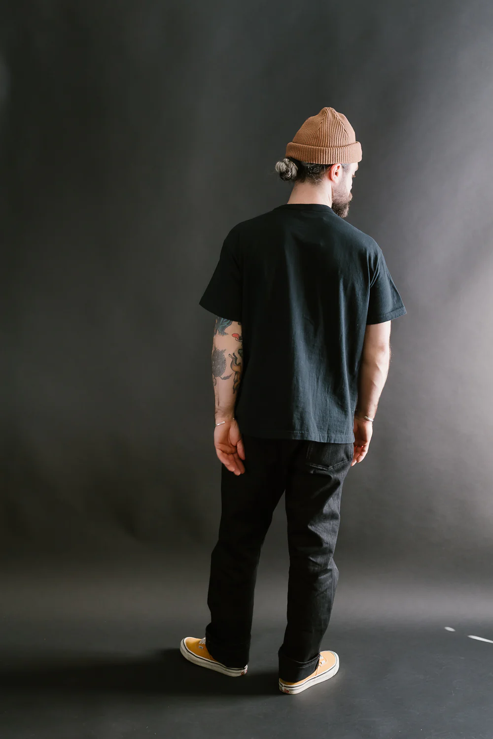 IHT-1610L-BLK - 6.5oz Loopwheel Crew Neck T-Shirt with Longer Body - Black - Image 7