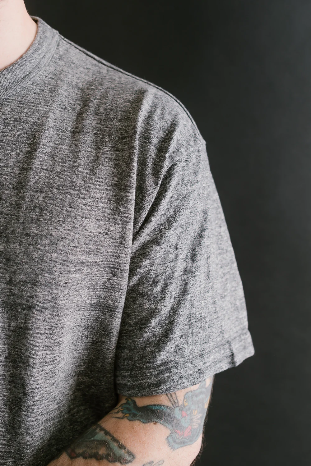 IHT-1610L-GRY - 6.5oz Loopwheel Crew Neck T-Shirt with Longer Body - Grey - Image 17