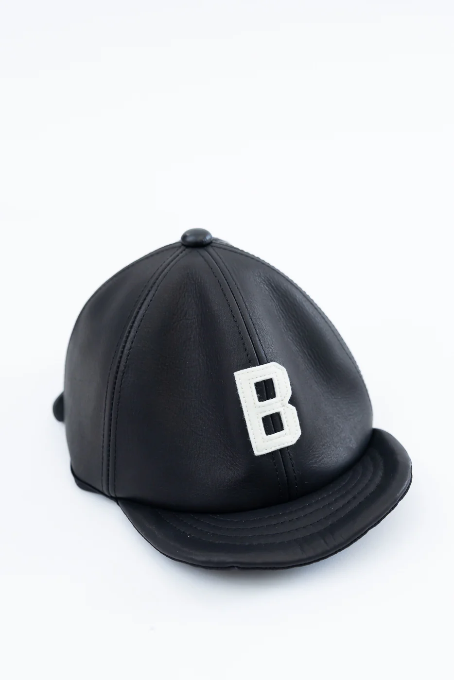 JM6592 - Leather BB Cap "B" - 107 Black - Image 5