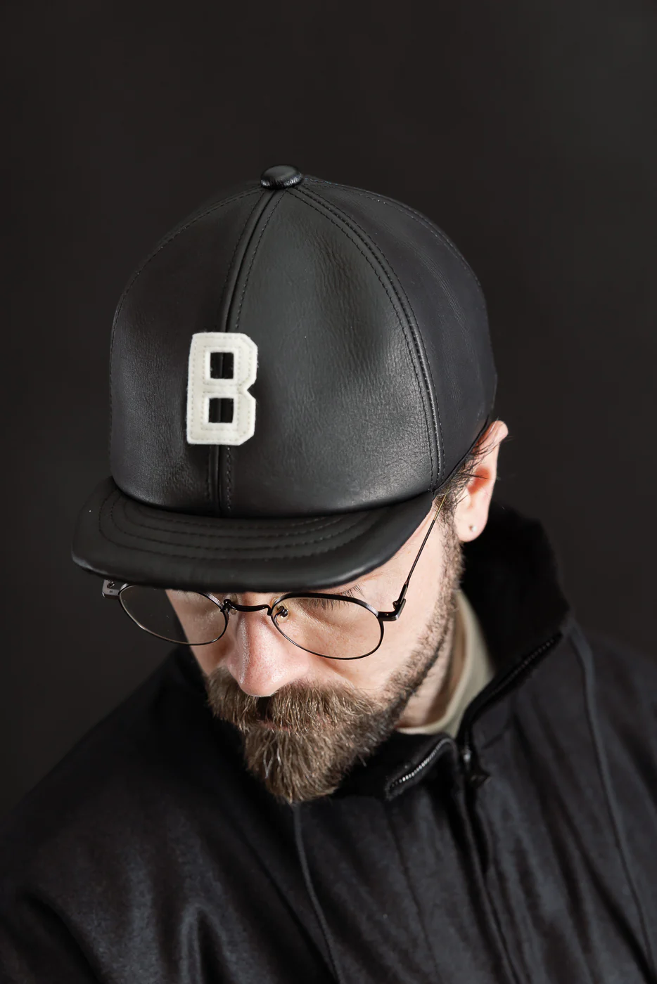 JM6592 - Leather BB Cap "B" - 107 Black - Image 8