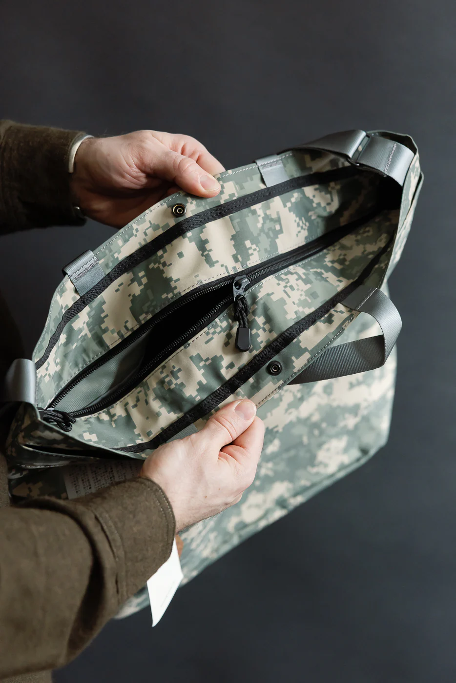 JP510-DS - BAGSINPROGRESS x Post O'alls Fannypack Crossbody Digital Camo - Desert - Image 11