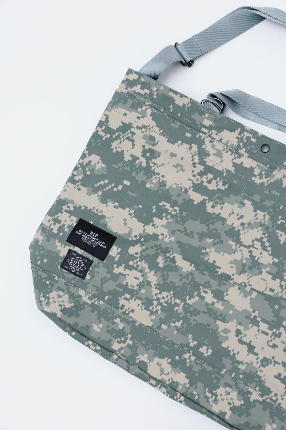 JP540-DS - BAGSINOROGRESS x Post O'alls New York Tote Goretex Digital Camo - Desert - Image 2