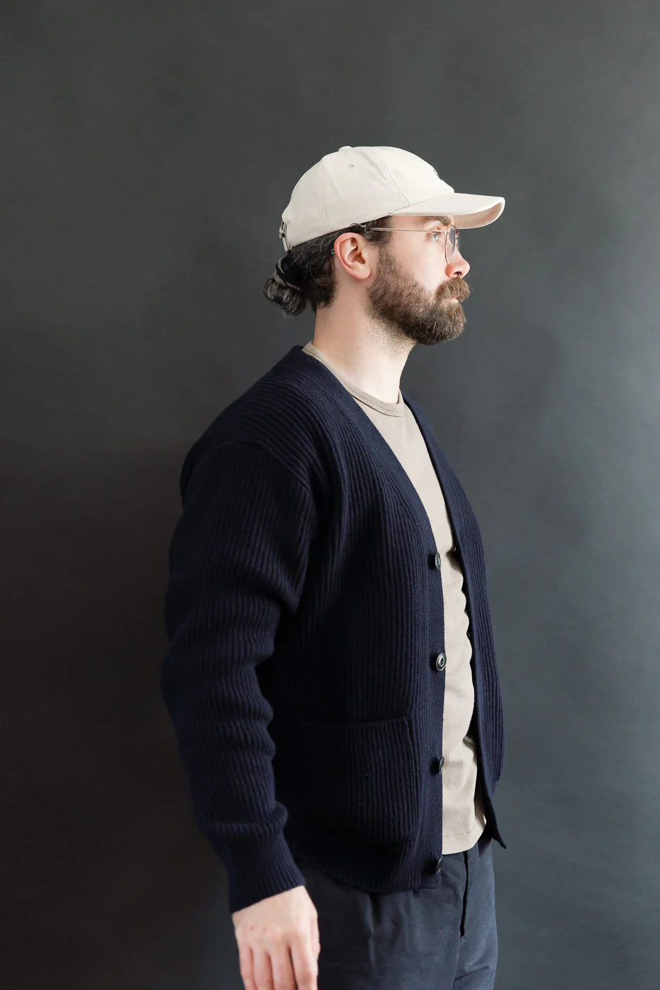 LOCG02.51 - Merino Wool Cashmere Cardigan - Navy - Image 10
