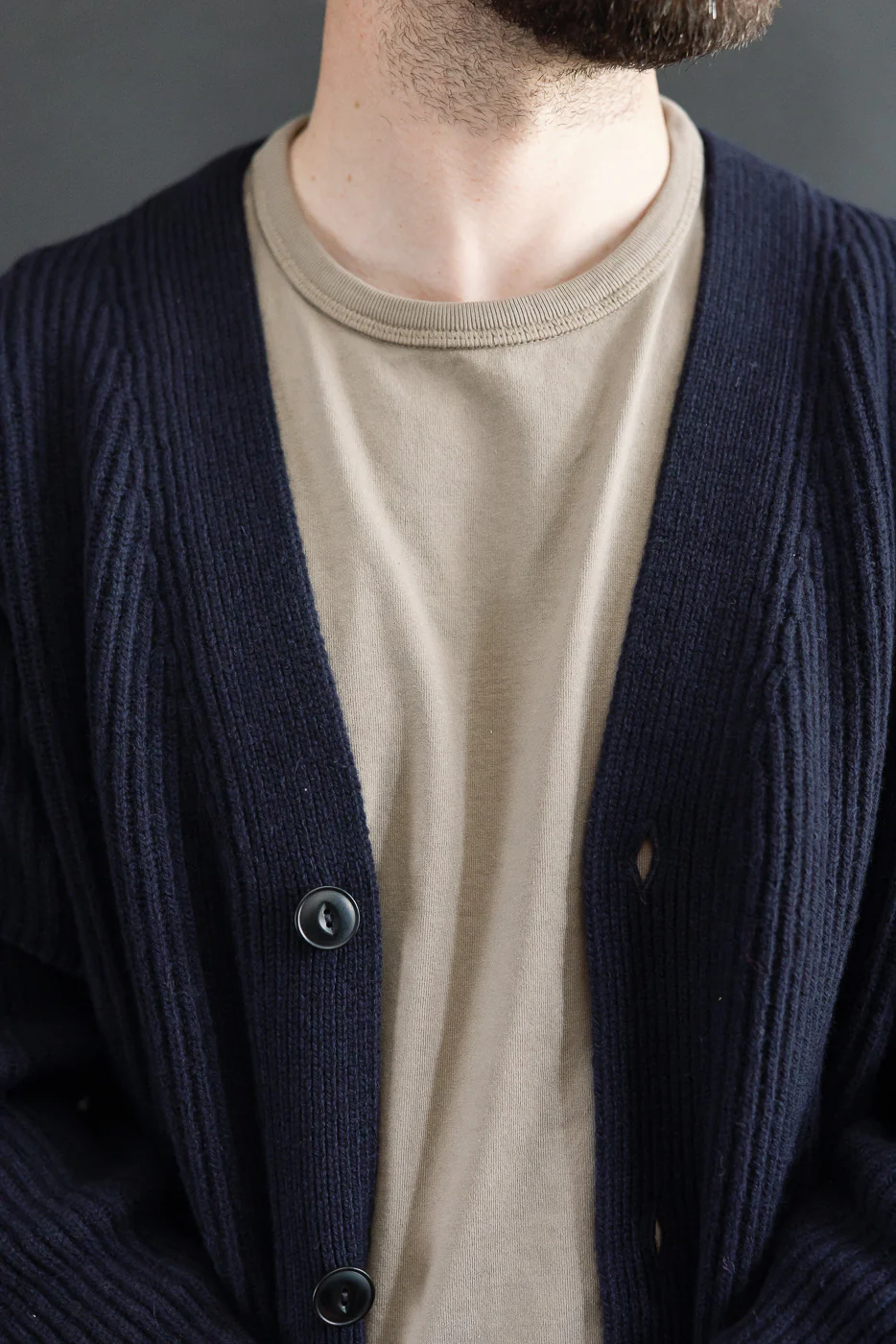 LOCG02.51 - Merino Wool Cashmere Cardigan - Navy - Image 15