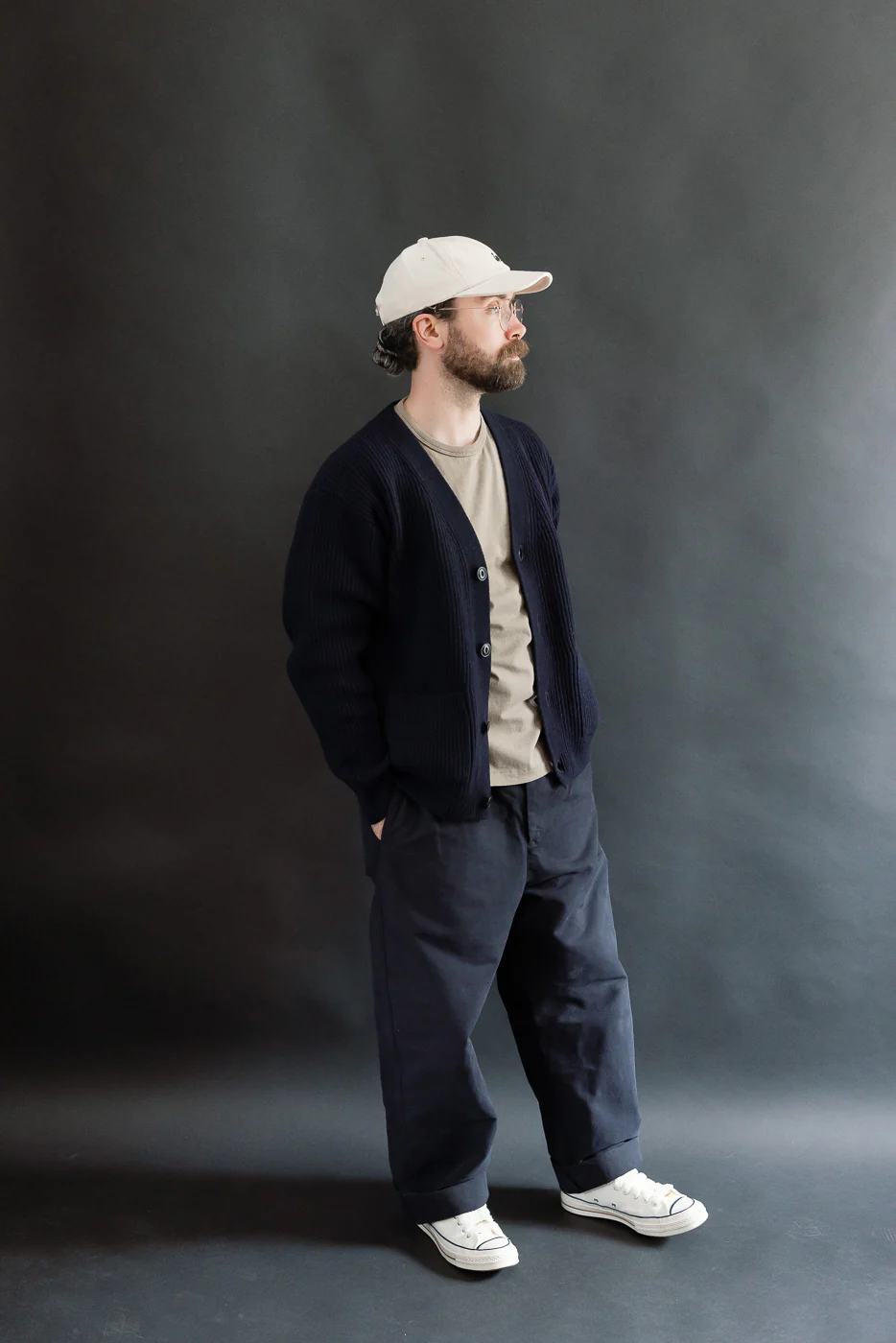 LOCG02.51 - Merino Wool Cashmere Cardigan - Navy - Image 7