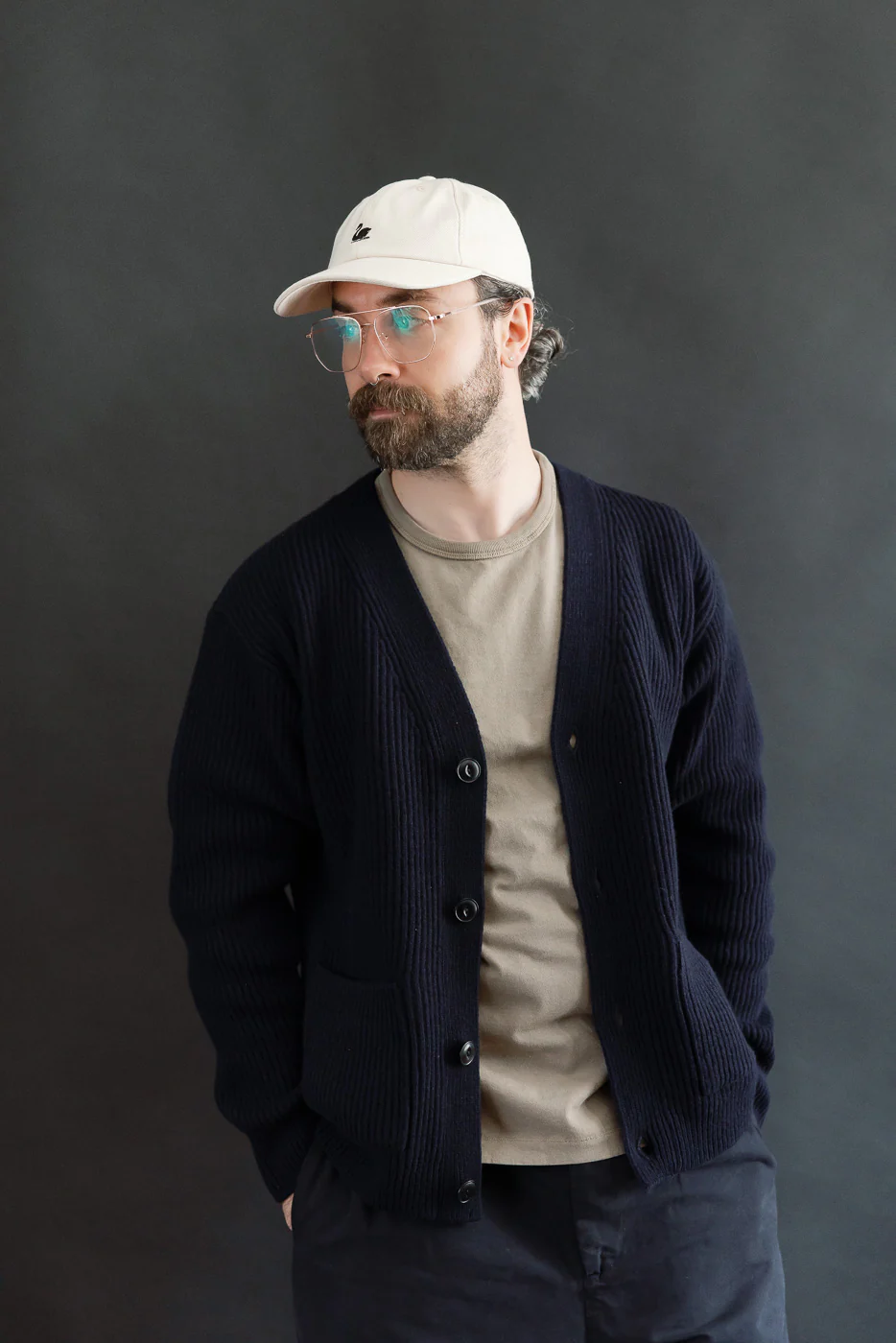 LOCG02.51 - Merino Wool Cashmere Cardigan - Navy - Image 9