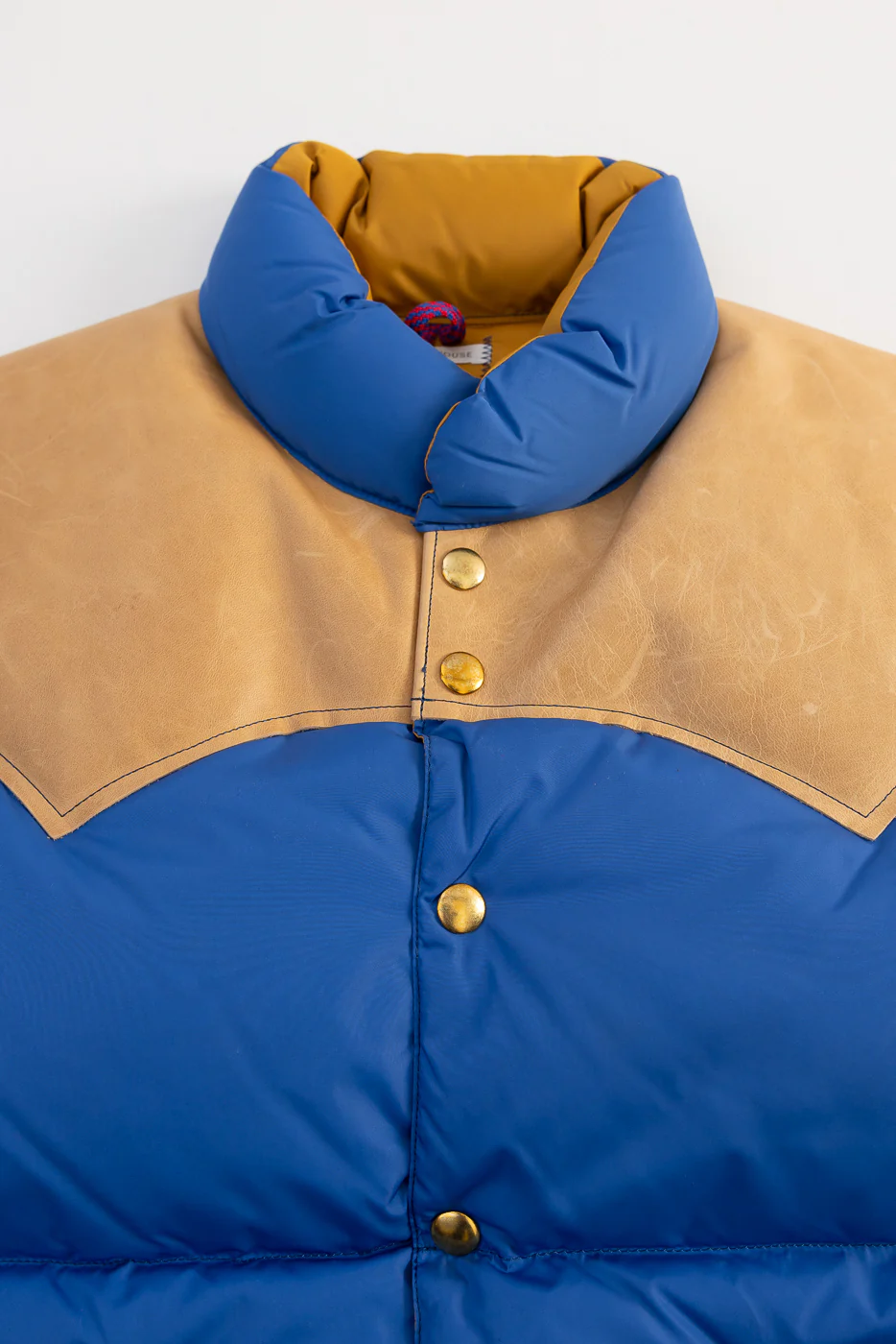 Lot 2234 - Rocky Mountain x Warehouse Nylon Down Vest - Blue - Image 2