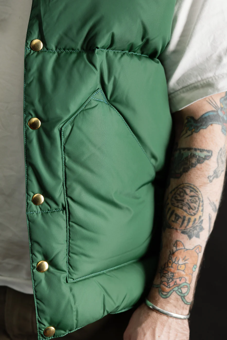 Lot 2234 - Rocky Mountain x Warehouse Nylon Down Vest - Bottle Green - Image 18
